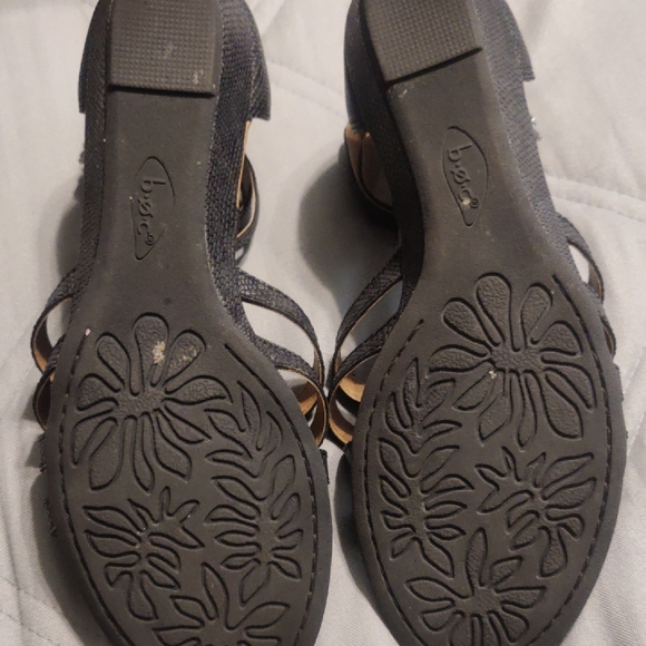 BOC Black and Tan Gladiator Sandals - Picture 4 of 4